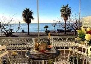 Maison à louer, 50m², CAGNES SUR MER