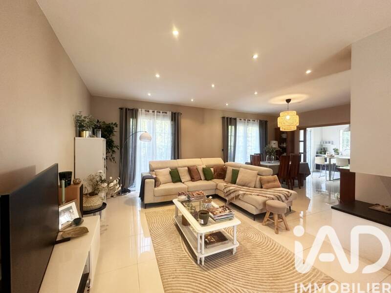 Maison à vendre, 155m², SAINT MAUR DES FOSSES