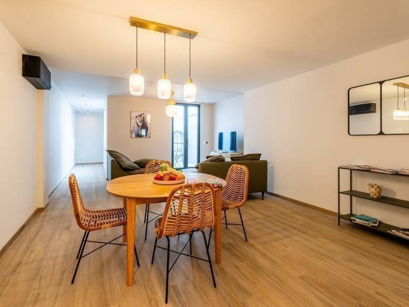 Maison à louer, 76m², MARSEILLE 6E