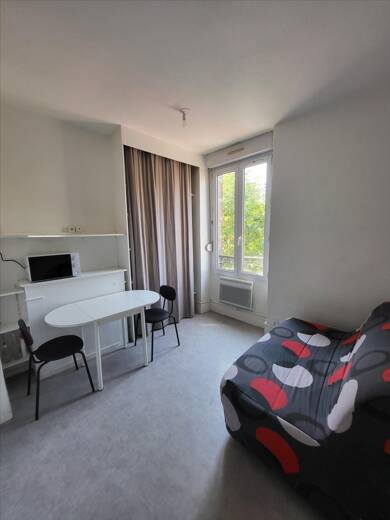 Appartement à louer 480 € 1 pièce 20 m² Étage 2/4 République Clermont-Ferrand 63000