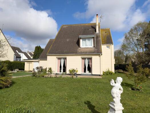 Maison à vendre 280 000 € 7 pièces 5 chambres 143 m² Fontaine-le-Dun 76740