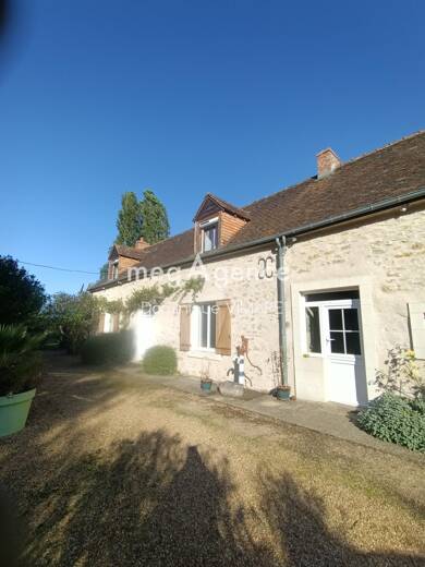 Maison à vendre 366 000 € 8 pièces 5 chambres 210 m² 16 518 m² de terrain Teloche 72220