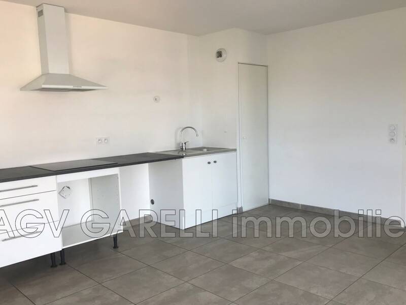 Maison à louer, 57m², TOULON