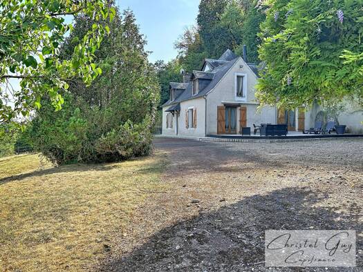 Maison à vendre 224 900 € 5 pièces 3 chambres 179 m² 3 607 m² de terrain Flée 72500