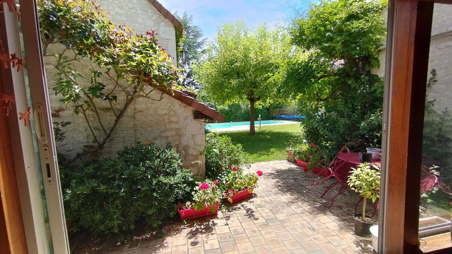 Maison à vendre, 244m², YZEURES SUR CREUSE