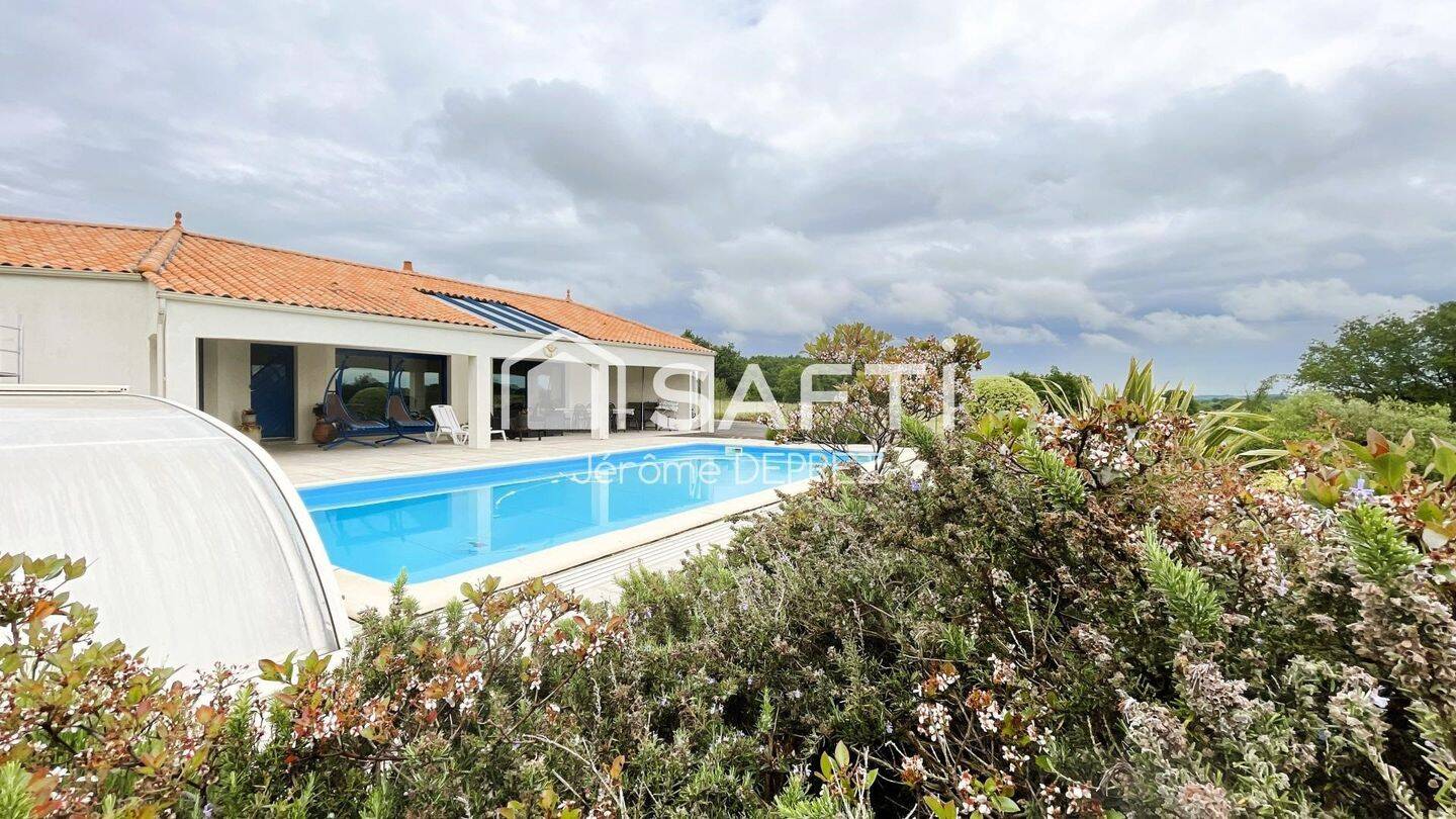 Maison à vendre, 150m², MAREUIL SUR LAY DISSAIS