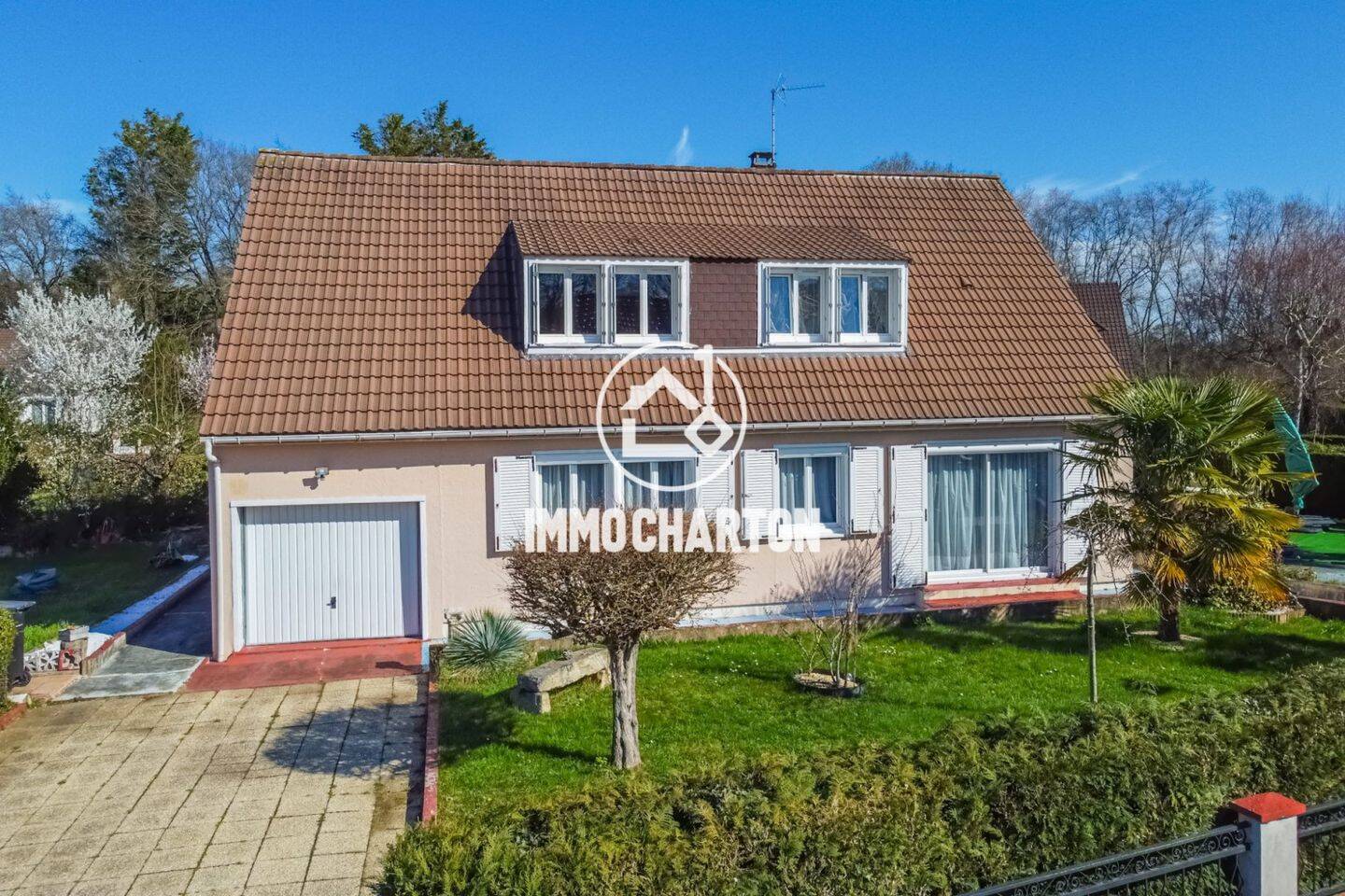 Maison à vendre, 128m², YVRE L'EVEQUE
