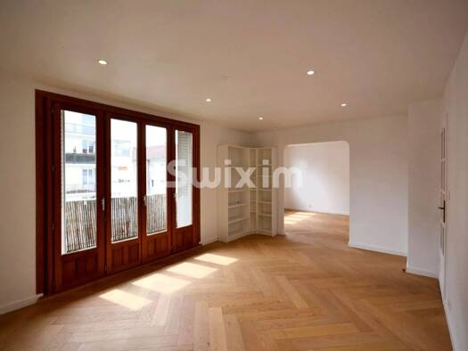Appartement à louer 1 700 € 5 pièces 3 chambres 100,61 m² Étage 4/5 Romains Boutae Annecy 74000
