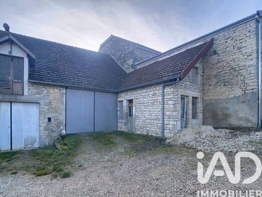 Maison à vendre 65 000 € 3 pièces 2 chambres 270 m² 773 m² de terrain Euffigneix 52000