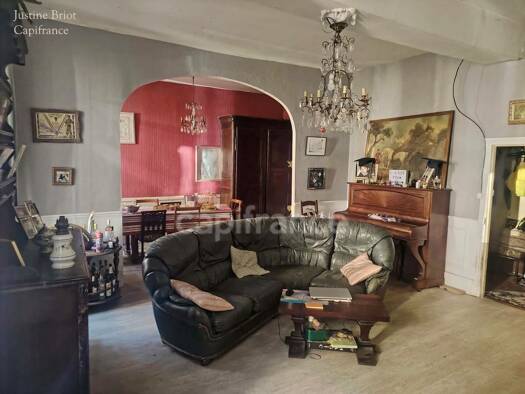 Maison à vendre 80 000 € 9 pièces 7 chambres 263 m² 3 391 m² de terrain Saint-Pierre-le-Moûtier 58240