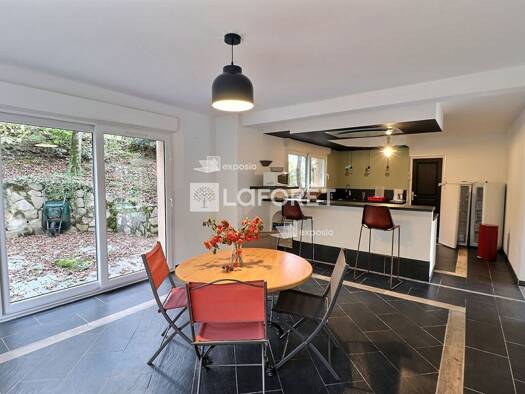 Maison à louer 1 890 € 7 pièces 5 chambres 146 m² 2 370 m² de terrain Milly-la-Forêt 91490