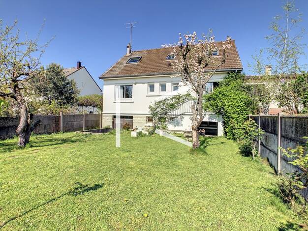 Maison à vendre 389 000 € 7 pièces 4 chambres 141 m² 441 m² de terrain Arnouville 95400