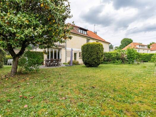 Maison à vendre 740 000 € 8 pièces 6 chambres 144 m² Domaine Saint-François d'Assise La Celle-Saint-Cloud 78170