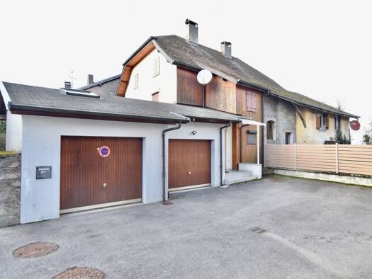 Maison à vendre 440 000 € 4 pièces 2 chambres 111 m² 460 m² de terrain Perrignier 74550
