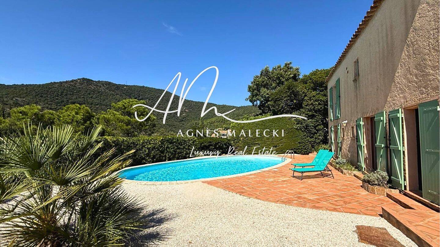 Maison à vendre, 133m², RAYOL CANADEL SUR MER
