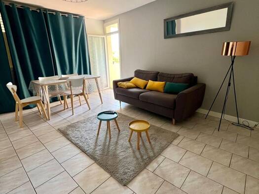 Appartement à vendre 78 000 € 4 pièces 3 chambres 70,95 m² Étage 3/8 Pignoux Bourges 18000