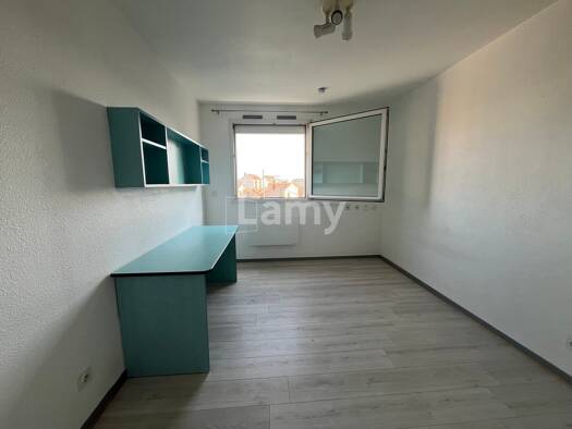 Appartement à louer - logement étudiant 370 € 1 pièce 17,2 m² Étage 4/4 Abattoirs Dijon 21000