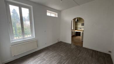 Appartement à louer 733 € 3 pièces 2 chambres 52,9 m² Dernier étage, Étage 1/1 Centre Nord Oullins 69600