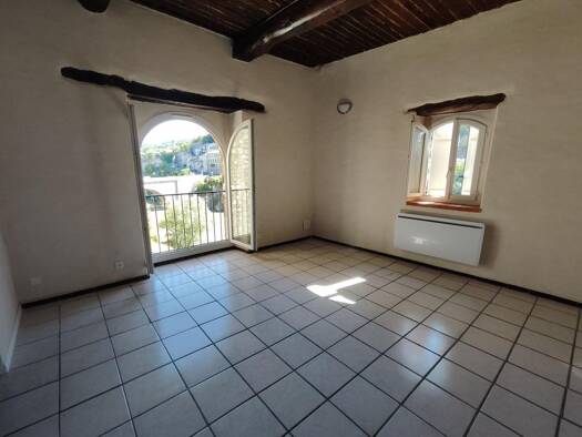 Maison de ville à louer 720 € 3 pièces 2 chambres 96 m² Centre Ville-La Baume-Le Gand Sisteron 04200