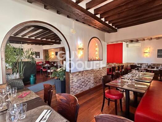 Restaurant à vendre Fonds de commerce 180 000 € 140 m² d'espace de restauration Lacroix-Saint-Ouen 60610