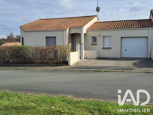 Maison de plain-pied à vendre 289 000 € 4 pièces 3 chambres 109 m² 440 m² de terrain Sainte-Foy 85150