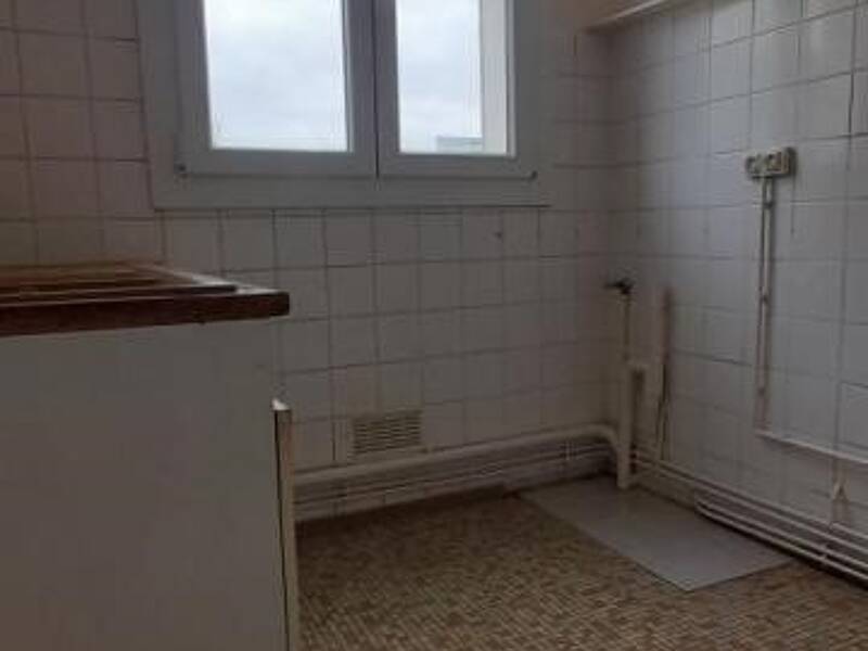 Maison à louer, 60m², SAINT AMAND MONTROND