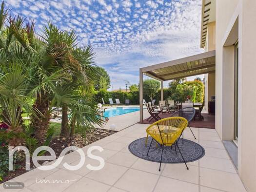 Maison à vendre 499 200 € 9 pièces 7 chambres 185 m² 836 m² de terrain Sud Ouest Aiffres 79230