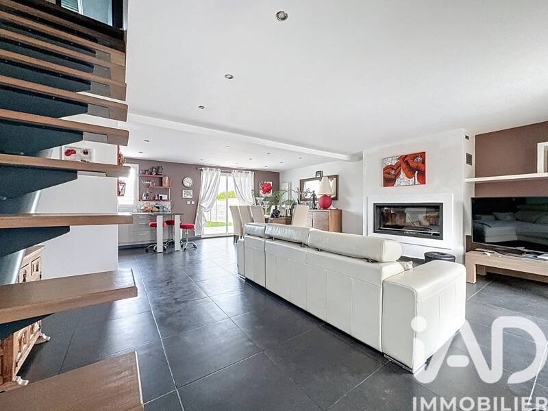 Maison à vendre, 153m², MORAINVILLIERS