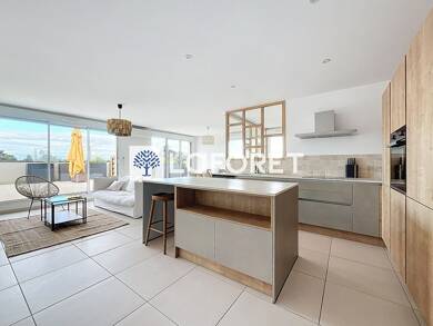 Appartement à louer 1 699 € 4 pièces 3 chambres 101 m² Dernier étage, Étage 2/2 Centre Miribel 01700