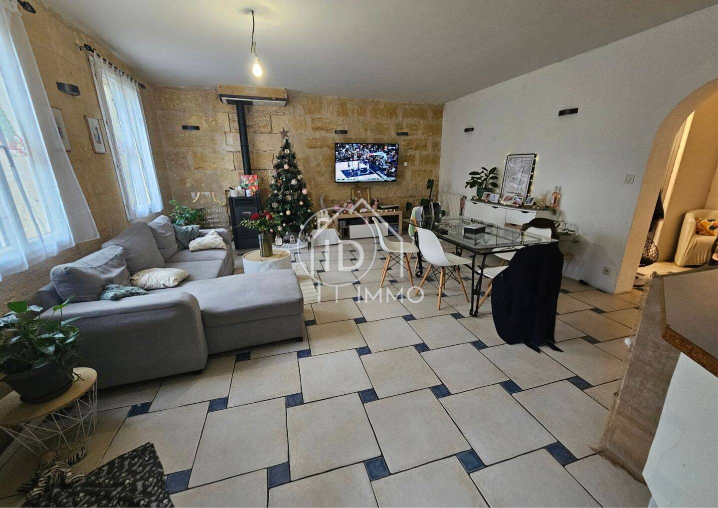 Maison à vendre, 130m², SAINT MEDARD DE GUIZIERES