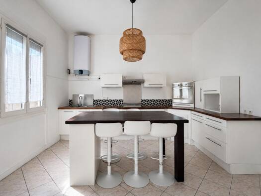 Appartement à vendre 173 900 € 3 pièces 2 chambres 64 m² Étage 1/1 Centre Ville Frontignan 34110