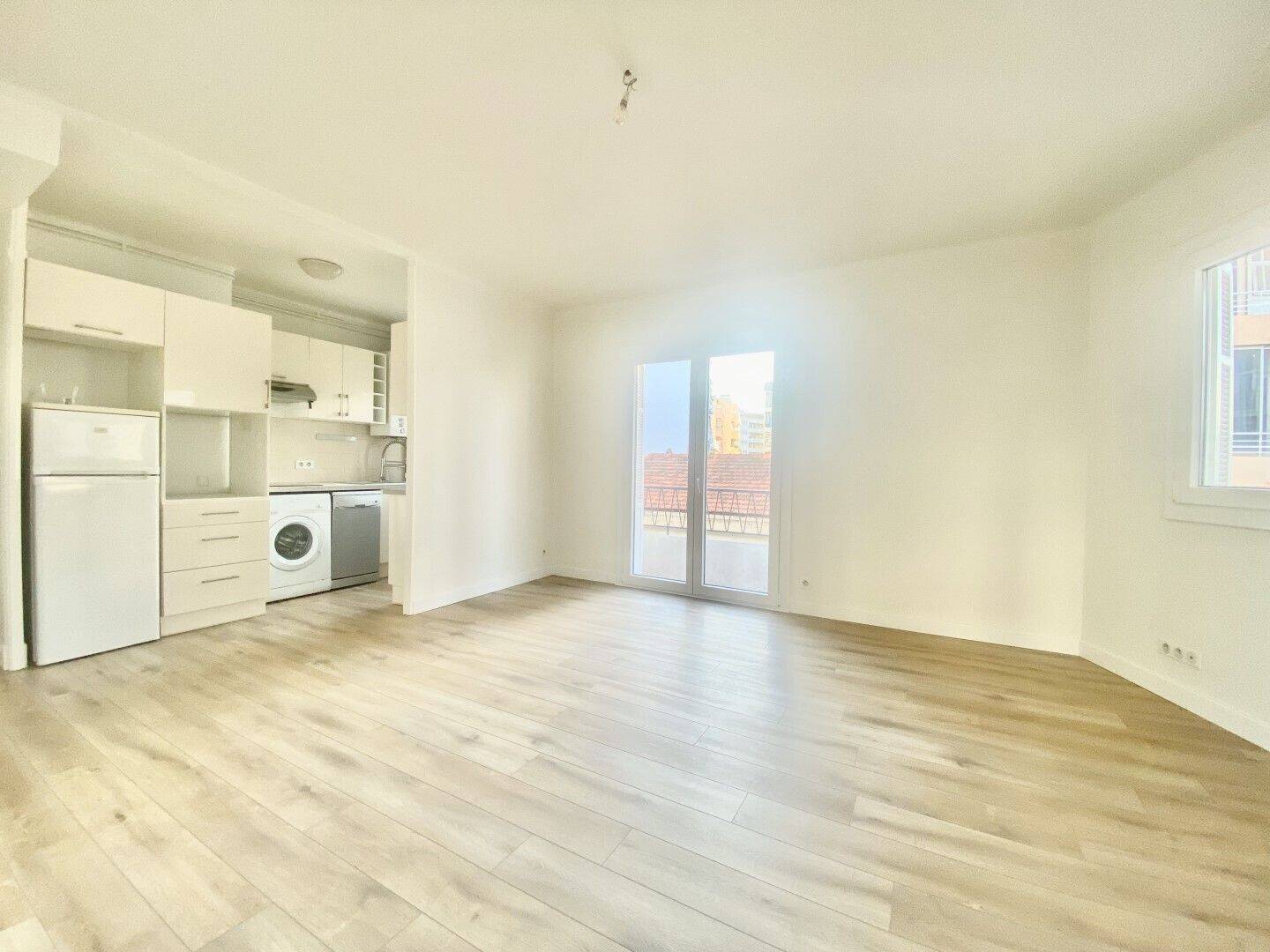 Maison à louer, 45m², ANTIBES