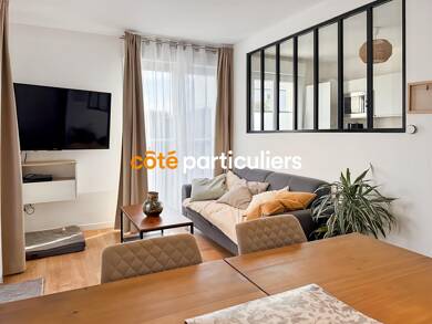 Appartement à vendre 249 500 € 3 pièces 2 chambres 63 m² RDC/2 Grisy Suisnes 77166