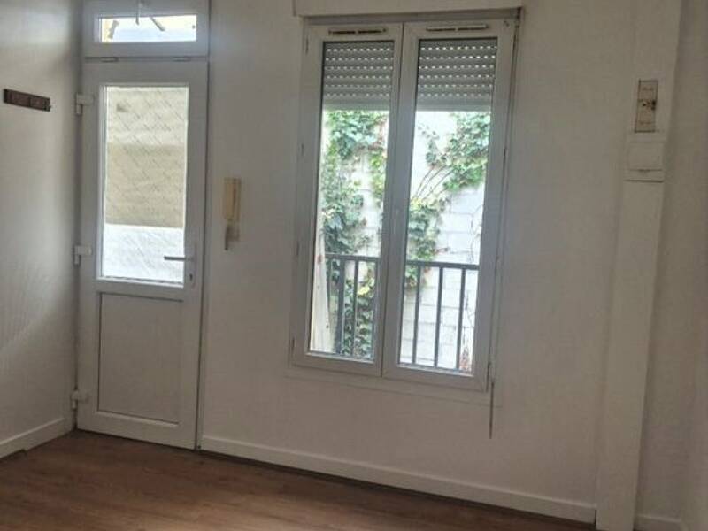Maison à louer, 12m², NANTERRE