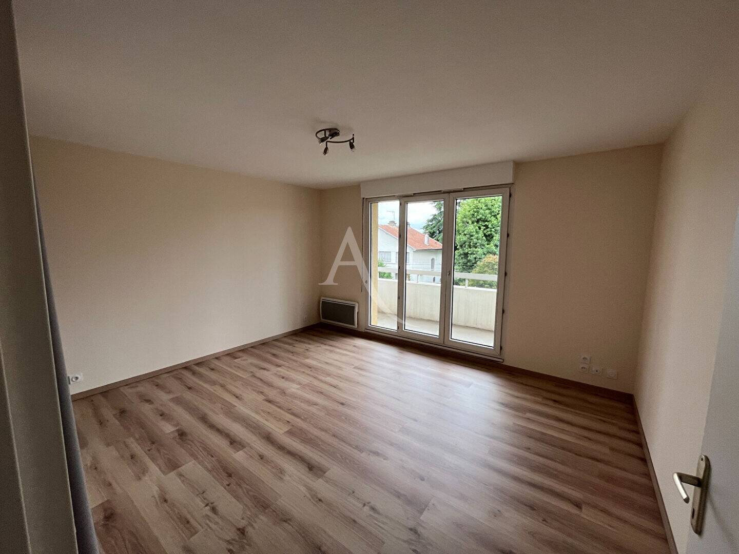 Maison à louer, 27m², PAU