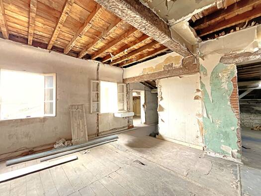 Appartement à vendre 319 000 € 3 pièces 2 chambres 104 m² Étage 4/4 Arnaud Bernard Toulouse 31000