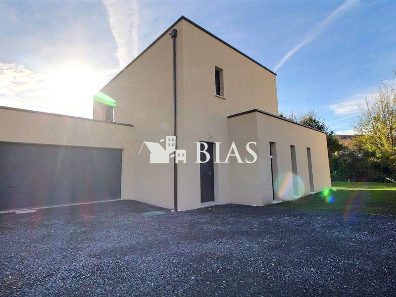 Maison à louer, 165m², LE HOULME