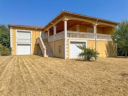 Maison à vendre 280 000 € 6 pièces 5 chambres 176,77 m² 827 m² de terrain Est Laudun-l'Ardoise 30290