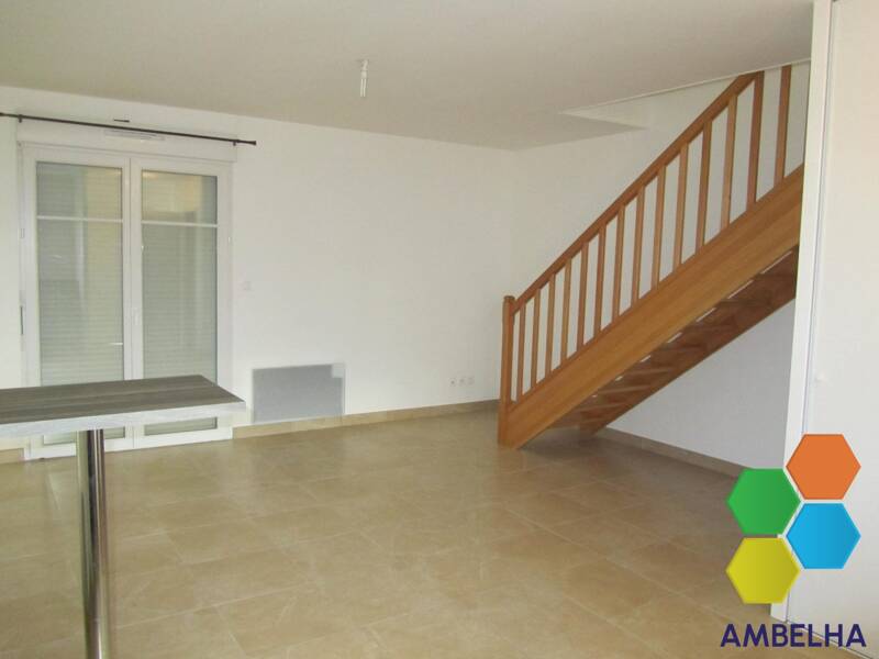 Maison à louer, 66m², LA CHAPELLE SAINT MESMIN