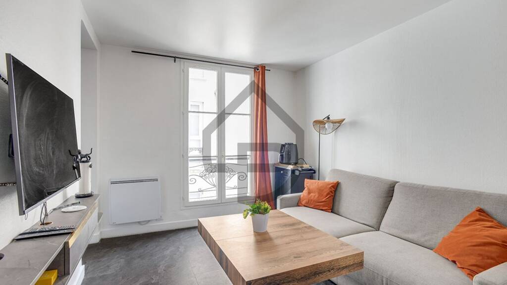 Appartement à vendre 210 000 € 1 pièce 17 m² Étage 4/6 Léon-Blum Folie-Regnault Paris 11ème arrondissement 75011