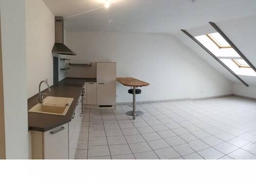 Appartement à vendre 135 000 € 2 pièces 1 chambre 51,2 m² Dernier étage, Étage 3/3 Rte de Thionville Est-Rue des Prés Nord Maizières-Lès-Metz 57280