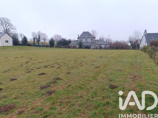 Terrain constructible à vendre 39 000 € 2 000 m² de terrain Saint-Cirgues-de-Malbert 15140