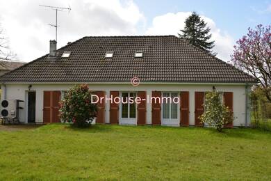 Maison en viager Bouquet 58 830 € 8 pièces 4 chambres 165 m² 7 957 m² de terrain Saint Mathieu 87440