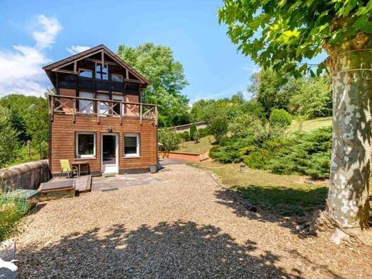 Maison à vendre 776 400 € 3 pièces 2 chambres 100 m² 2 000 m² de terrain Centre et Sud Est Saint-Didier-au-Mont-d'Or 69370