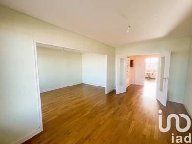Appartement à vendre 106 000 € 4 pièces 2 chambres 82 m² Étage 3/5 Faubourg Saint Antoine Châlons-en-Champagne 51000