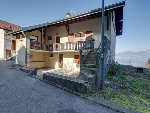 Maison à vendre 270 000 € 9 pièces 7 chambres 160 m² 150 m² de terrain Saint-Gingolph 74500