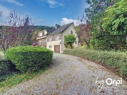 Maison à vendre 220 000 € 7 pièces 5 chambres 270 m² 1 495 m² de terrain Miremont 63380