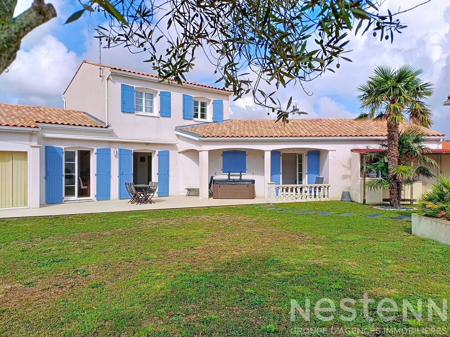 Maison à vendre, 205m², SAINT SULPICE DE ROYAN