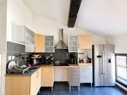 Appartement à vendre 136 000 € 3 pièces 2 chambres 59 m² Étage 3/3 Centre Ville Pézenas 34120
