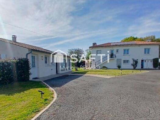 Maison à vendre 430 000 € 10 pièces 6 chambres 218 m² 4 180 m² de terrain Fontcouverte 17100